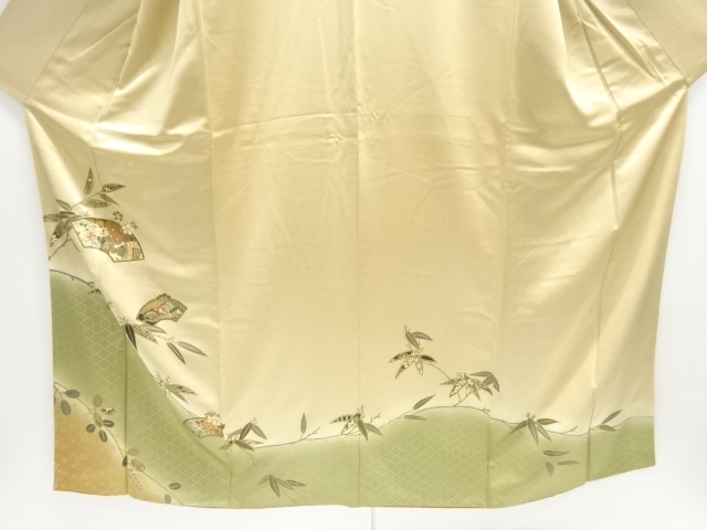  地紙に松竹梅模様訪問着